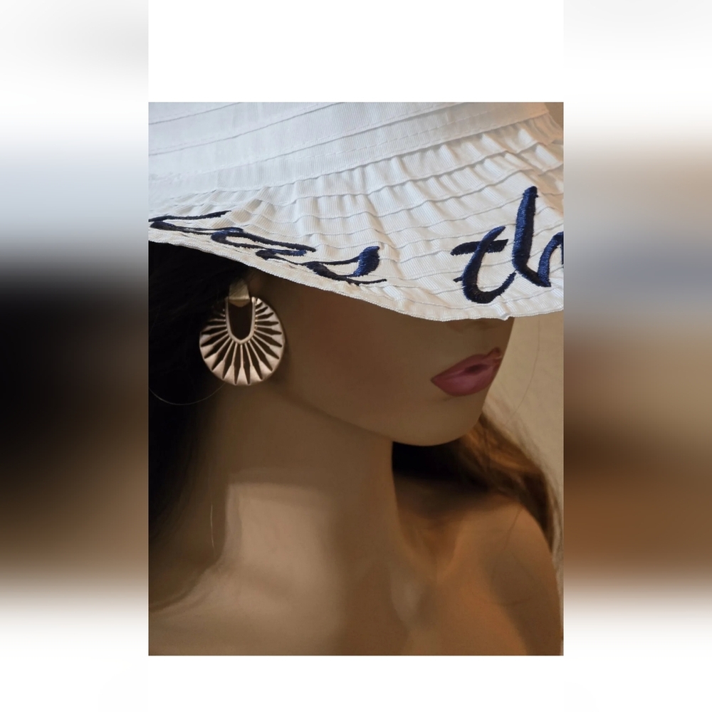 Seas the Day Sun Beach Hat  Sz OS. Wide Brim Floppy Beach White Navy Nautical - Picture 3 of 13